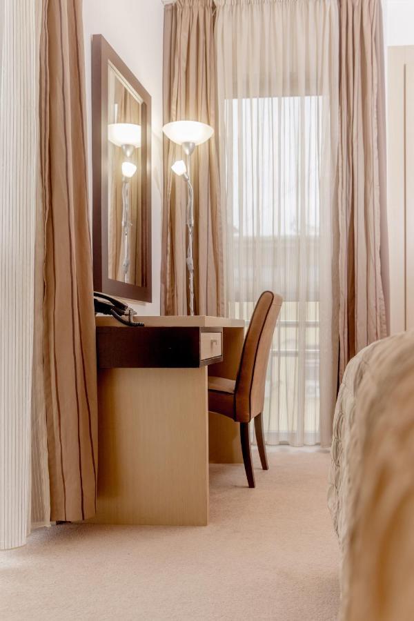 Hotel Vojvodina Nagybecskerek Kültér fotó