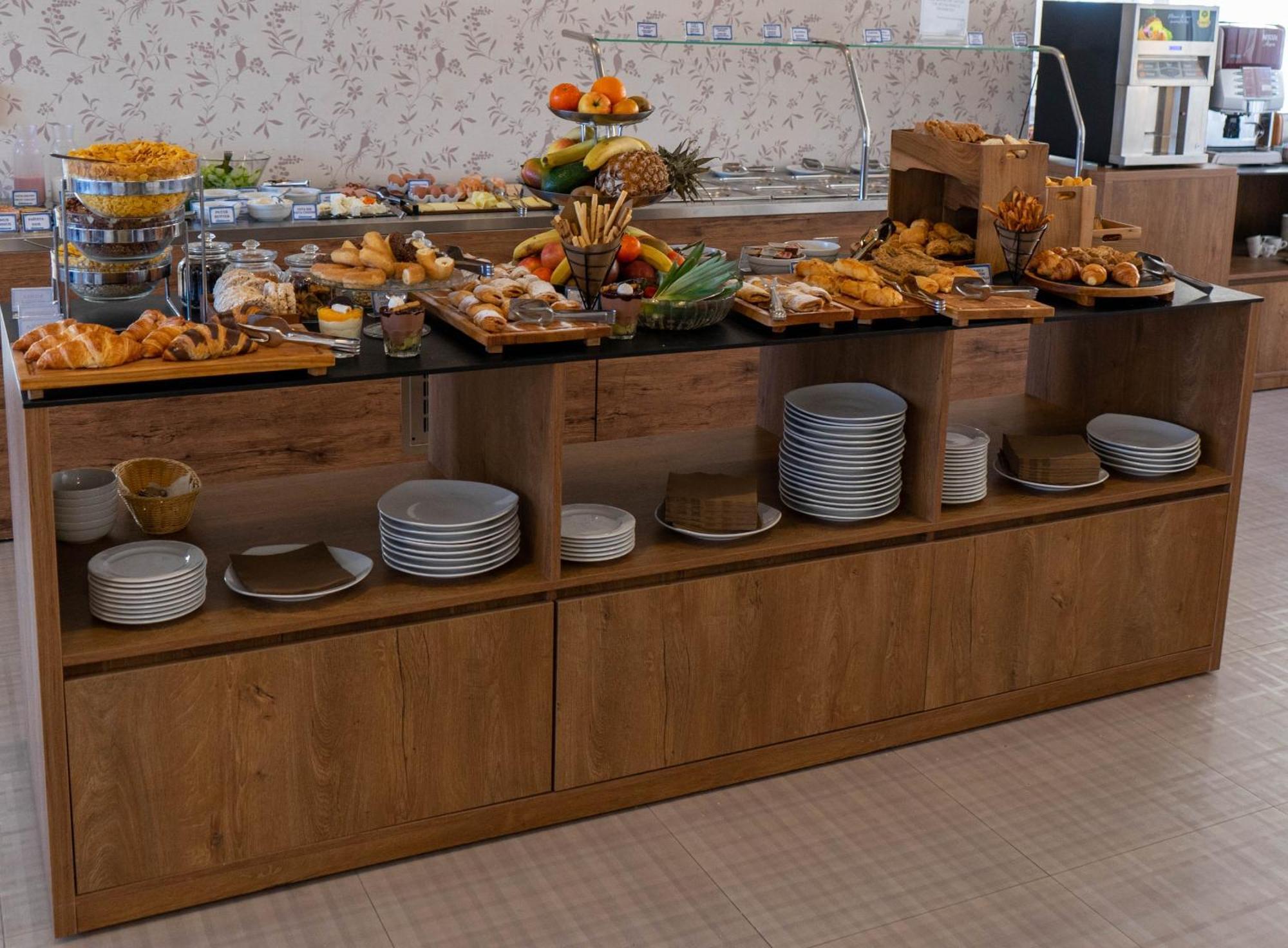 Hotel Vojvodina Nagybecskerek Kültér fotó