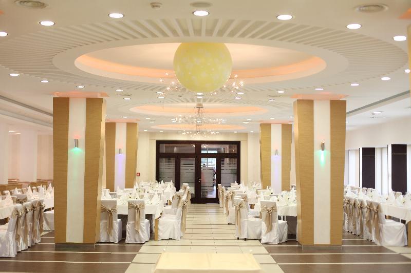 Hotel Vojvodina Nagybecskerek Kültér fotó