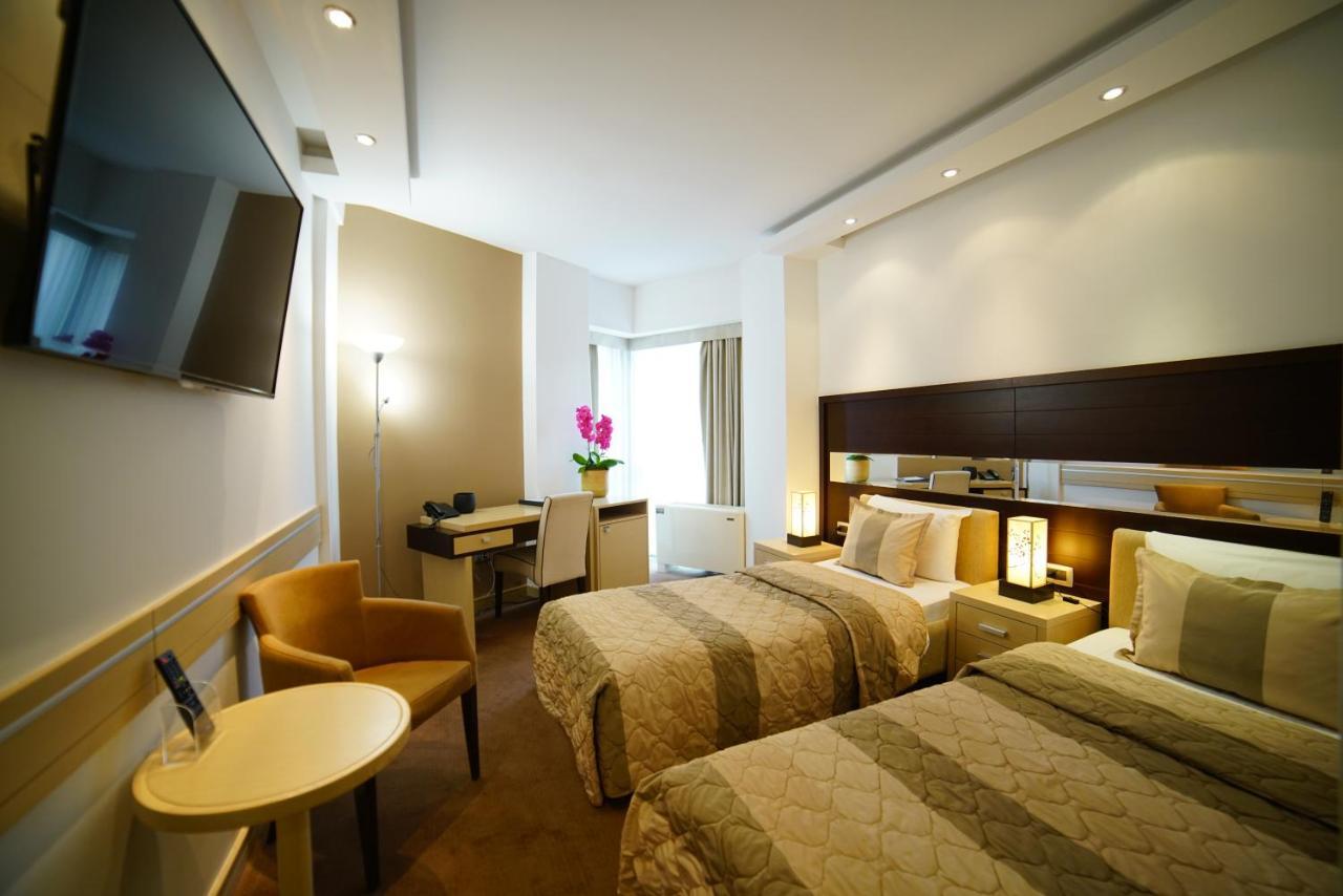 Hotel Vojvodina Nagybecskerek Kültér fotó